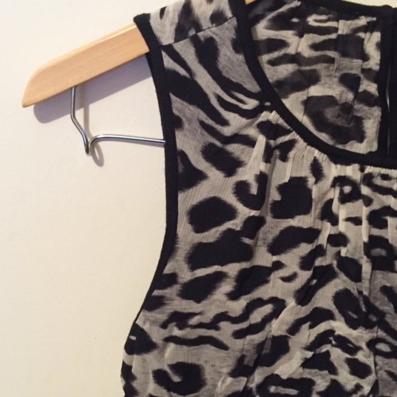 Ann Taylor Black & White Leopard Print Shell Top - Picture 4 of 8